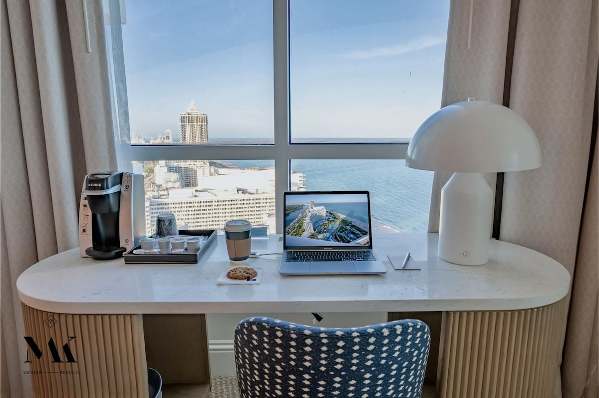 FontaineBleau|High Floor w/ Striking Beach Views