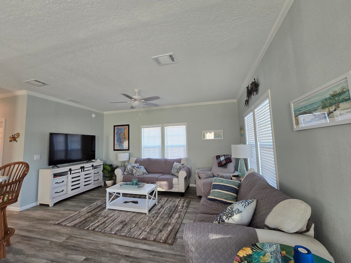 Top Airbnb: 2023 Build in Saint James City in St. James City