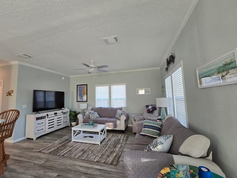 Top Airbnb: 2023 Build in Saint James City in St. James City