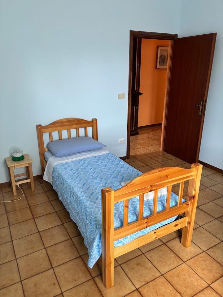 Dhomë gjumi 1