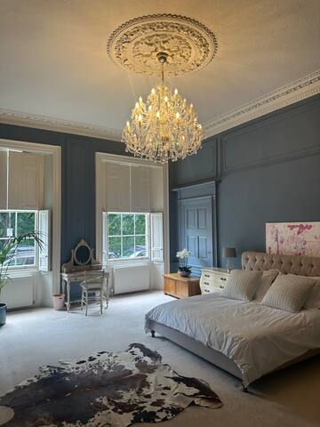 Exclusive Main door apartment gallery image 3