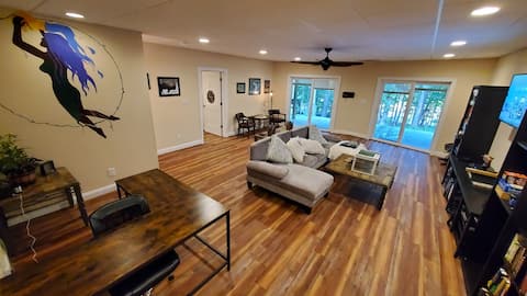 Successful Airbnb property: Secluded Lake-House Get-Away: Sleeps 6 in Northeast Georgia