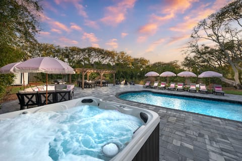 Sleeps 24 Heated Pool Beach Hot Tub Game Room Golf