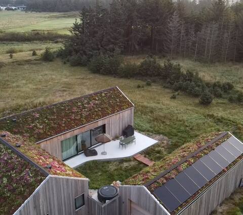 Architect-designed luxury summerhouse with nature in focus