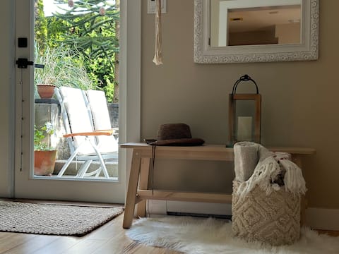 Top Airbnb: Nature-Inspired Garden Suite in North Vancouver City