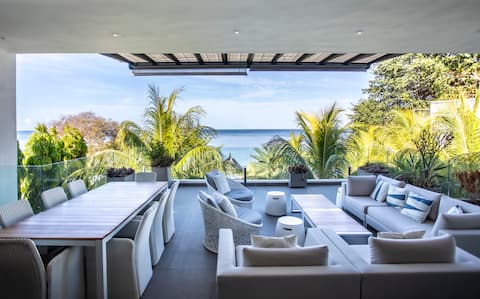 Sunset Luxury in Tamarin - Lagoon Views & Pool