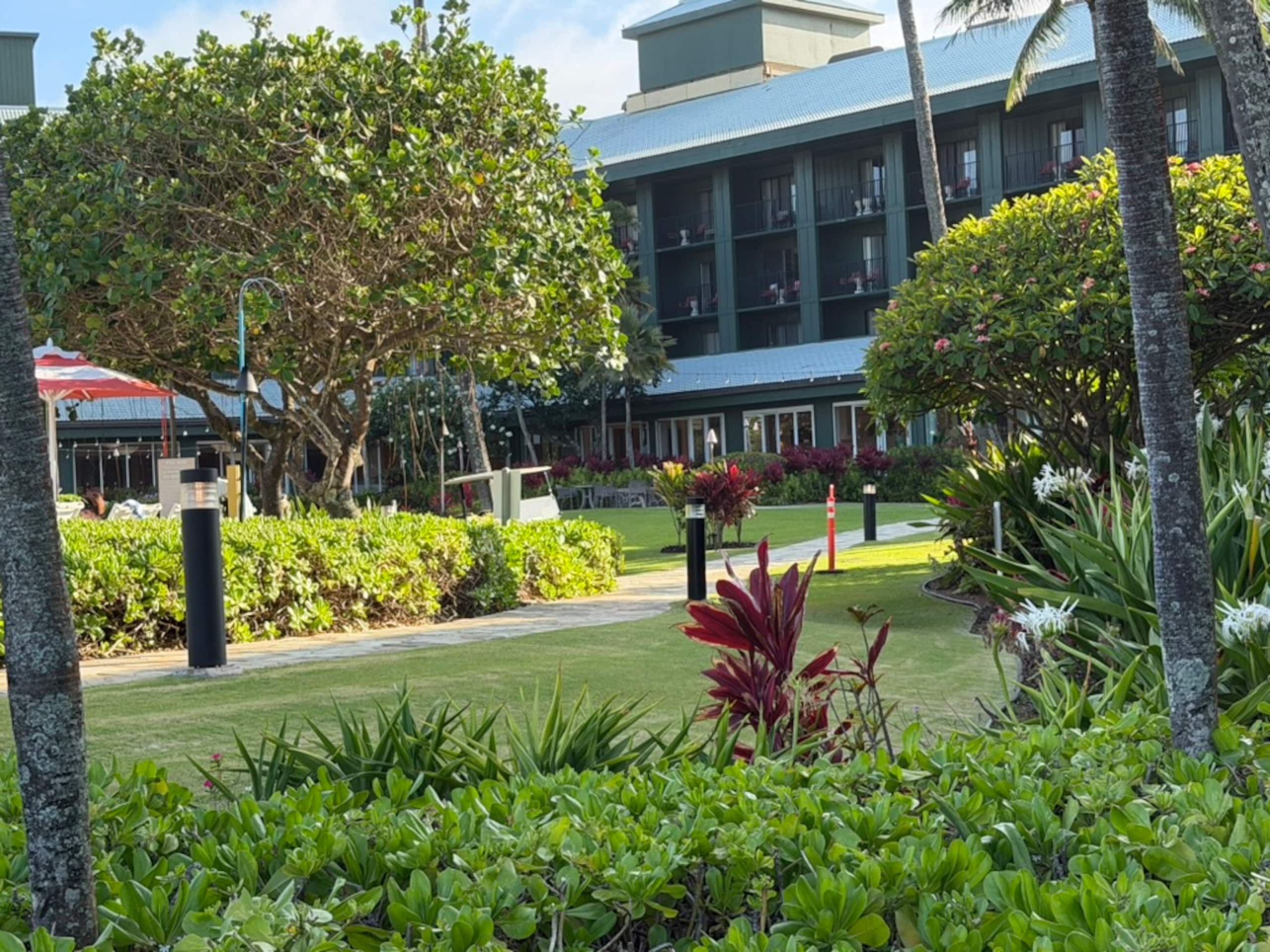 Resort in Lihue · ★4.69 · 1 bedroom · 2 beds · 1 private bath - Image 77