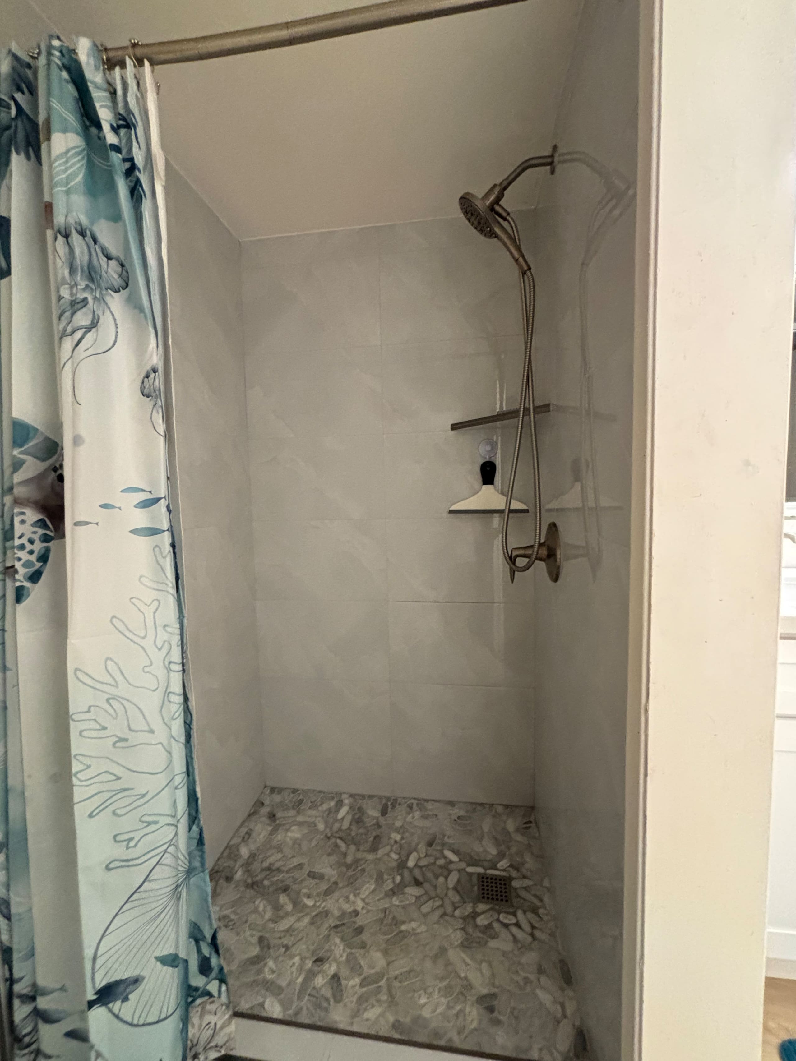 Condo in Kihei · ★4.82 · 2 bedrooms · 3 beds · 2 private baths - Image 11