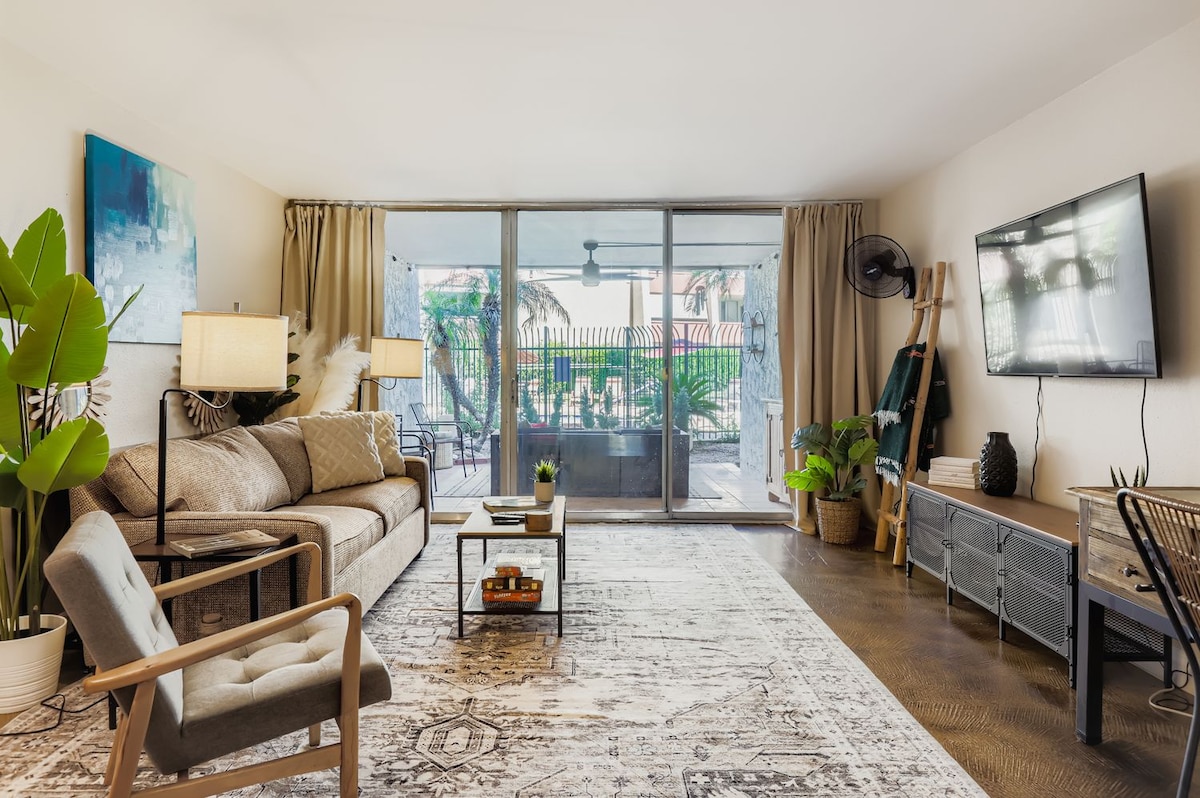 Top Airbnb: 2bed|2 bath Condo Old Town|Sleeps 6|Spa View in Old Town Scottsdale