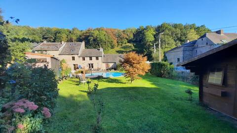 Stone country house (swimming pool)