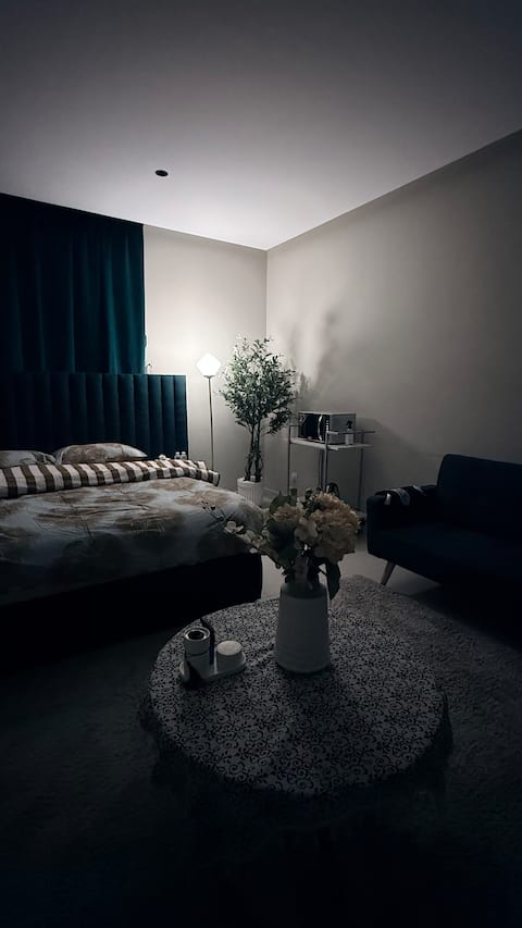 Luxury studio with a hotel touch and elegant decor