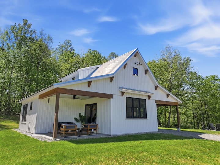 The Nestled Nook Cottage - Georgia