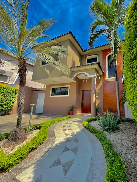 House with pool in private area