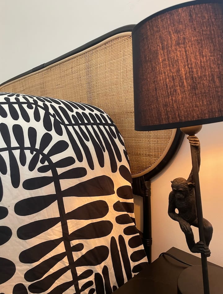 Საწოლის ზომა: 
Სრული ზომა: 140x190 სმ 

Საწოლის ზომა: 
Სტანდარტული ორადგილიანი: 140x190 სმ 