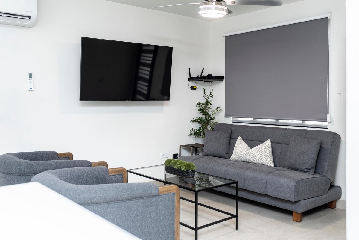Successful Airbnb property: Modern residence in Escobedo, 2 bedrooms in Ciudad General Escobedo
