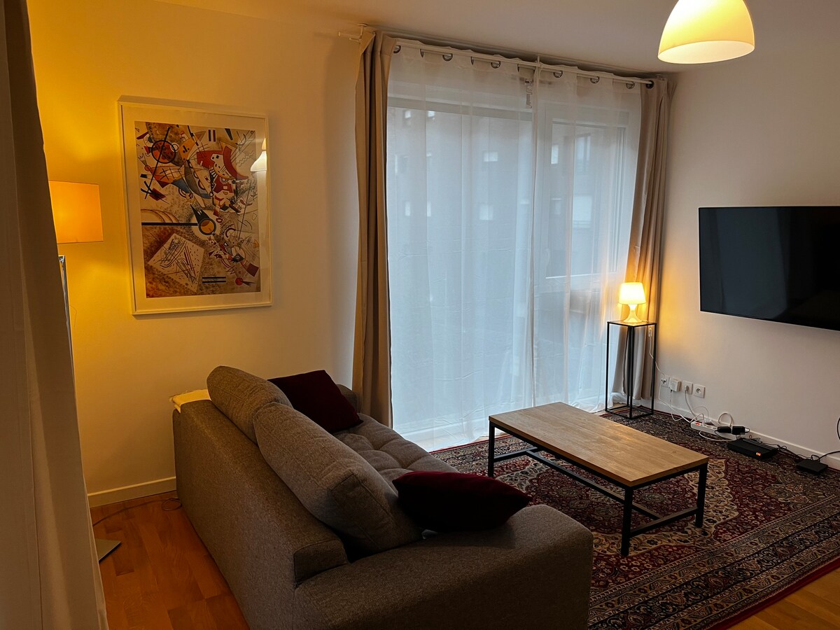 Top performing Airbnb: Cozy Apartment in Choisy Le Roi