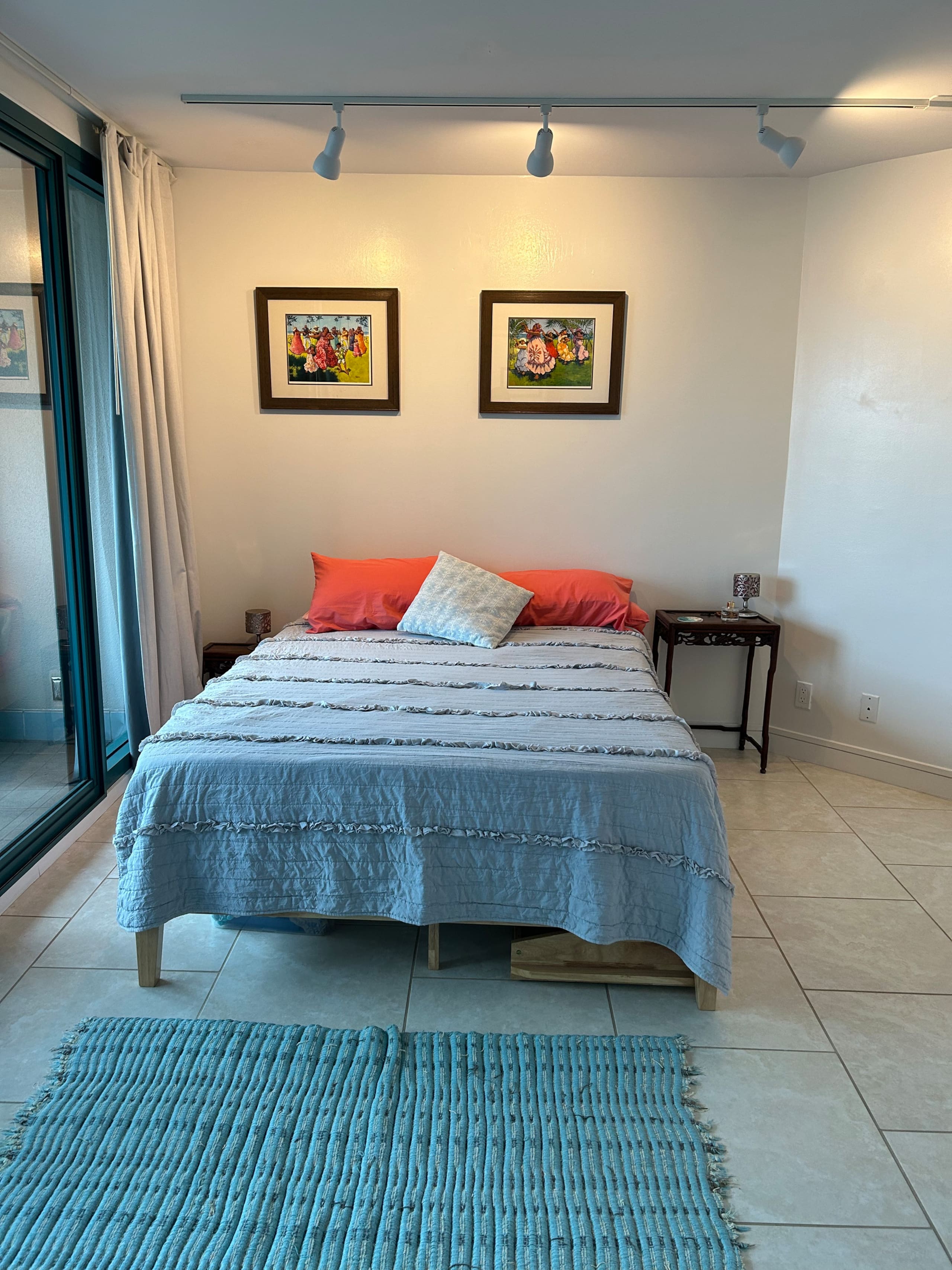 Condo in Honolulu · ★5.0 · 1 bedroom · 3 beds · 2 private baths - Image 23