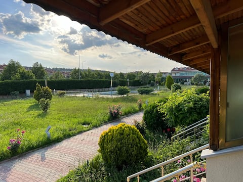 Havuzlu Site de Triplex