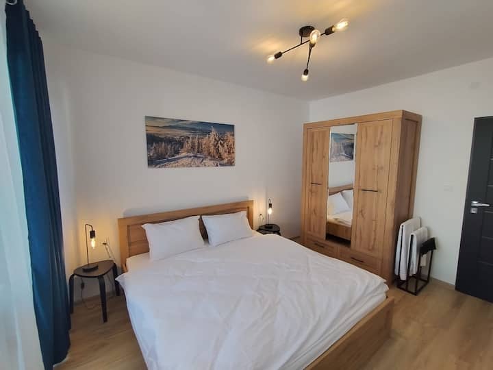 Chumba cha kulala cha makomamanga