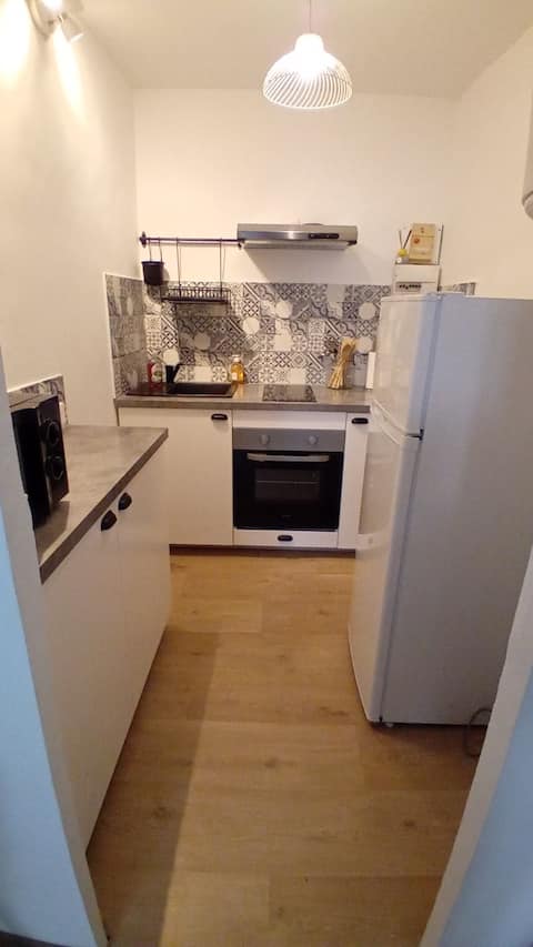 Successful Airbnb property: Cozy studio in the heart of Apt in Apt