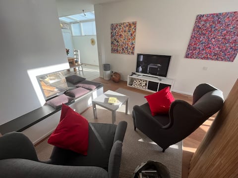 Beliebte Airbnb-Anzeige: Spacious apartment, barrier-free, 100 sqm, up to 4 people in Essen