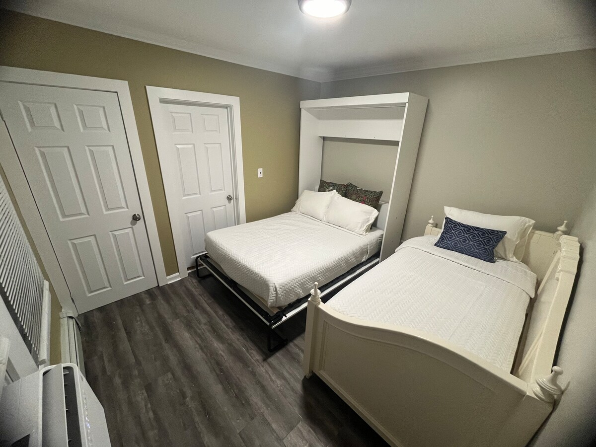 全尺寸墨菲床和xl双人沙发床 