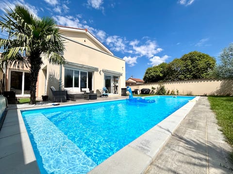 La Bulle d'eau - 4ch• Wifi• Pool•Billiards•Quiet