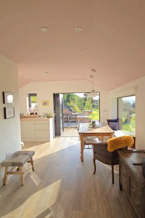 The Bwthyn - Bear Holiday Homes