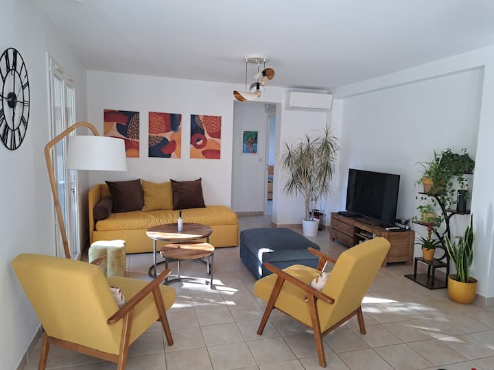 Villa Avec Piscine Située Entre Plage Et Village - Saint-Cyr-sur-Mer