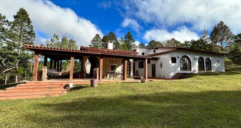Villa Canada - Valle de Angeles