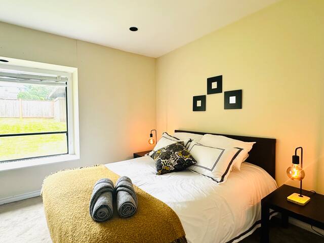 Urban Oasis Near Downtown gallery image 5