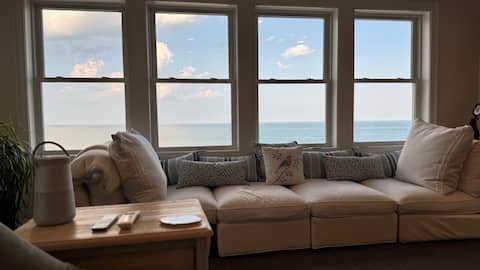 Ocean View Boston Gathering Place: ChezBlue