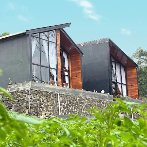 Kulon Cabin House Gedhe