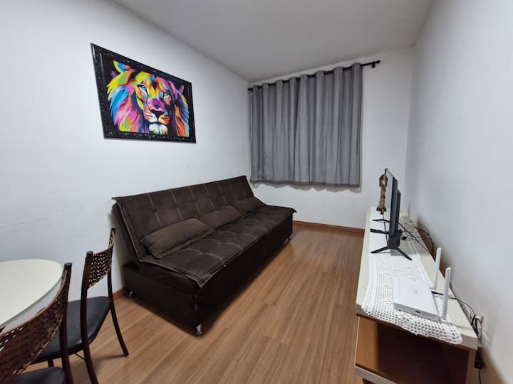 Apto C/ Ar-condicionado • Wi-fi • Garagem - Uberaba