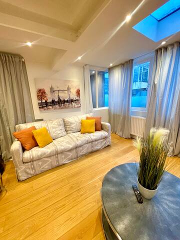 Modern 2 beds flat in Chelsea gallery image 5