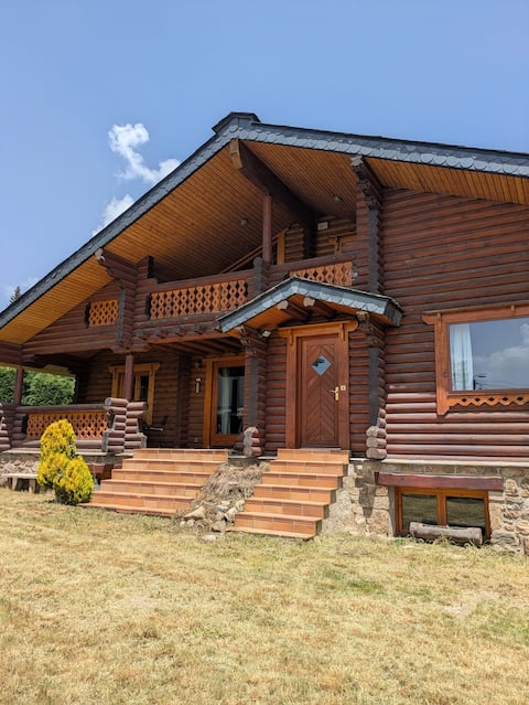 Chalet – Le Cordoba Blanc – winter/summer