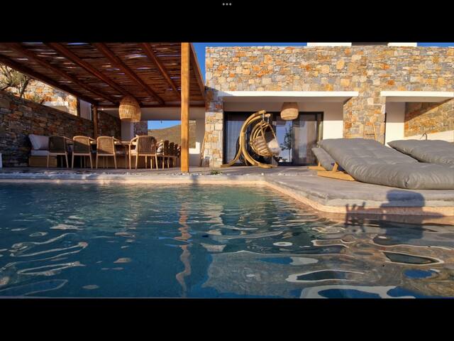 Villa Liv, Stunning views, Pool gallery image 5