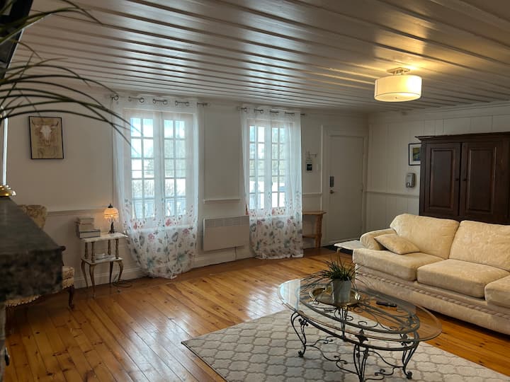 Aire De Repos - Charlevoix