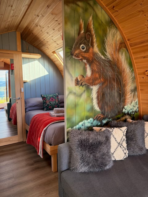 Red Squirrel - Highland Heights Luxury Glamping