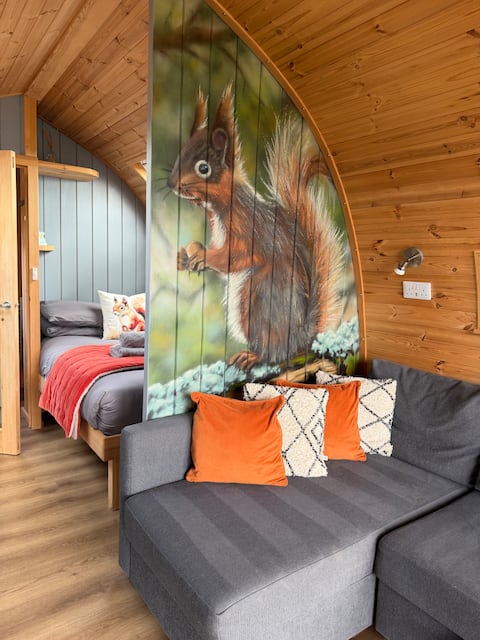 Red Squirrel - Highland Heights Luxury Glamping