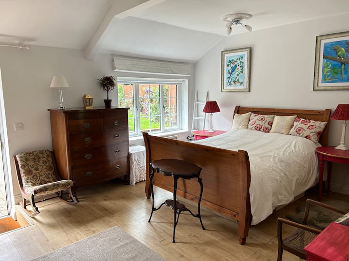The Bothy - Godalming