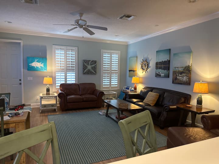 Walk Downtown Stuart Living - Stuart