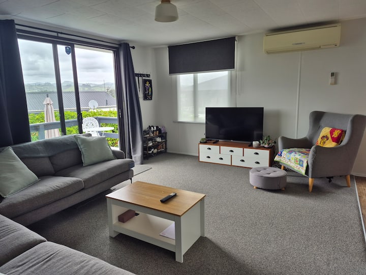 Hank The House - Tauranga