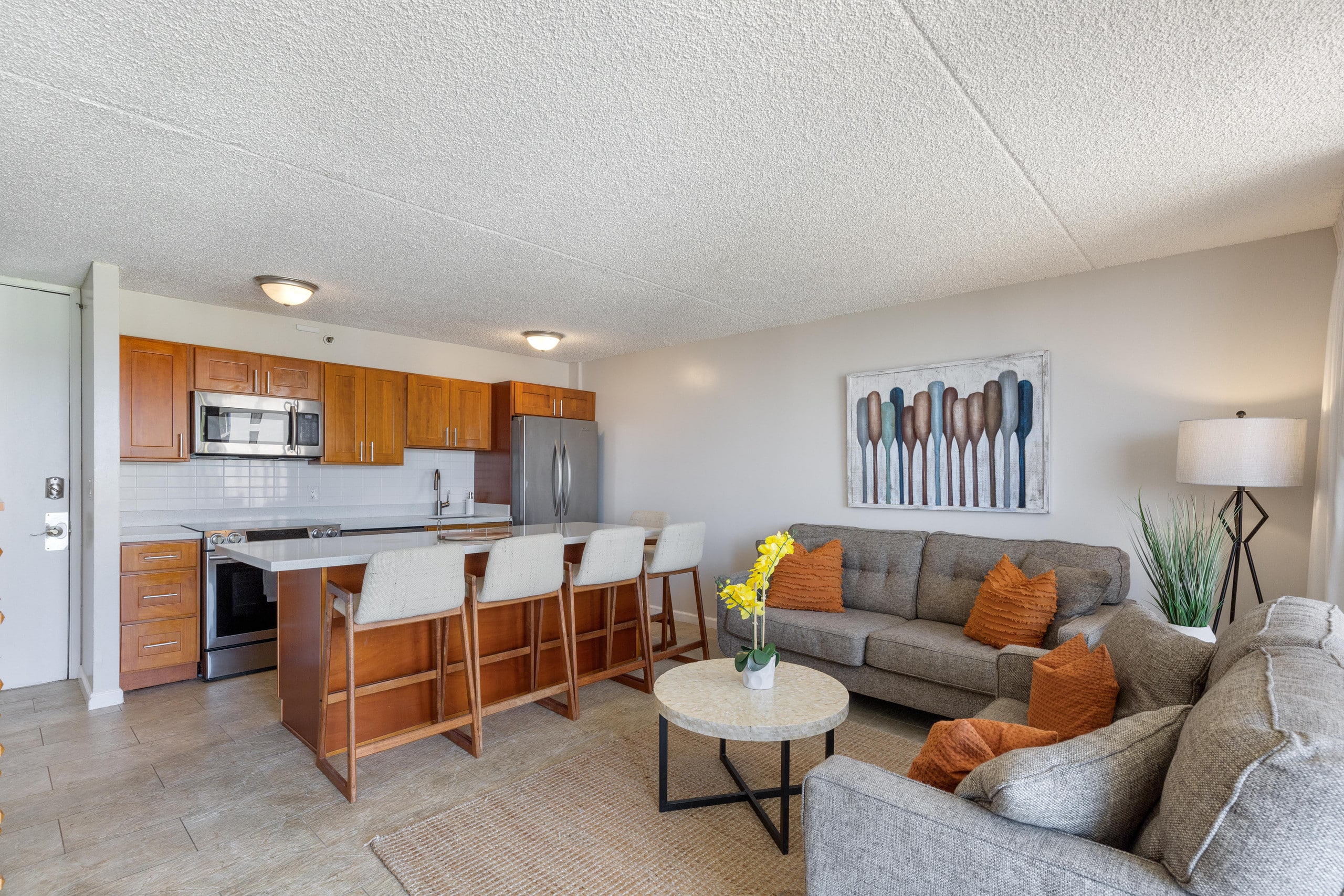 Condo in Honolulu · ★4.63 · 1 bedroom · 2 beds · 1 private bath - Image 4