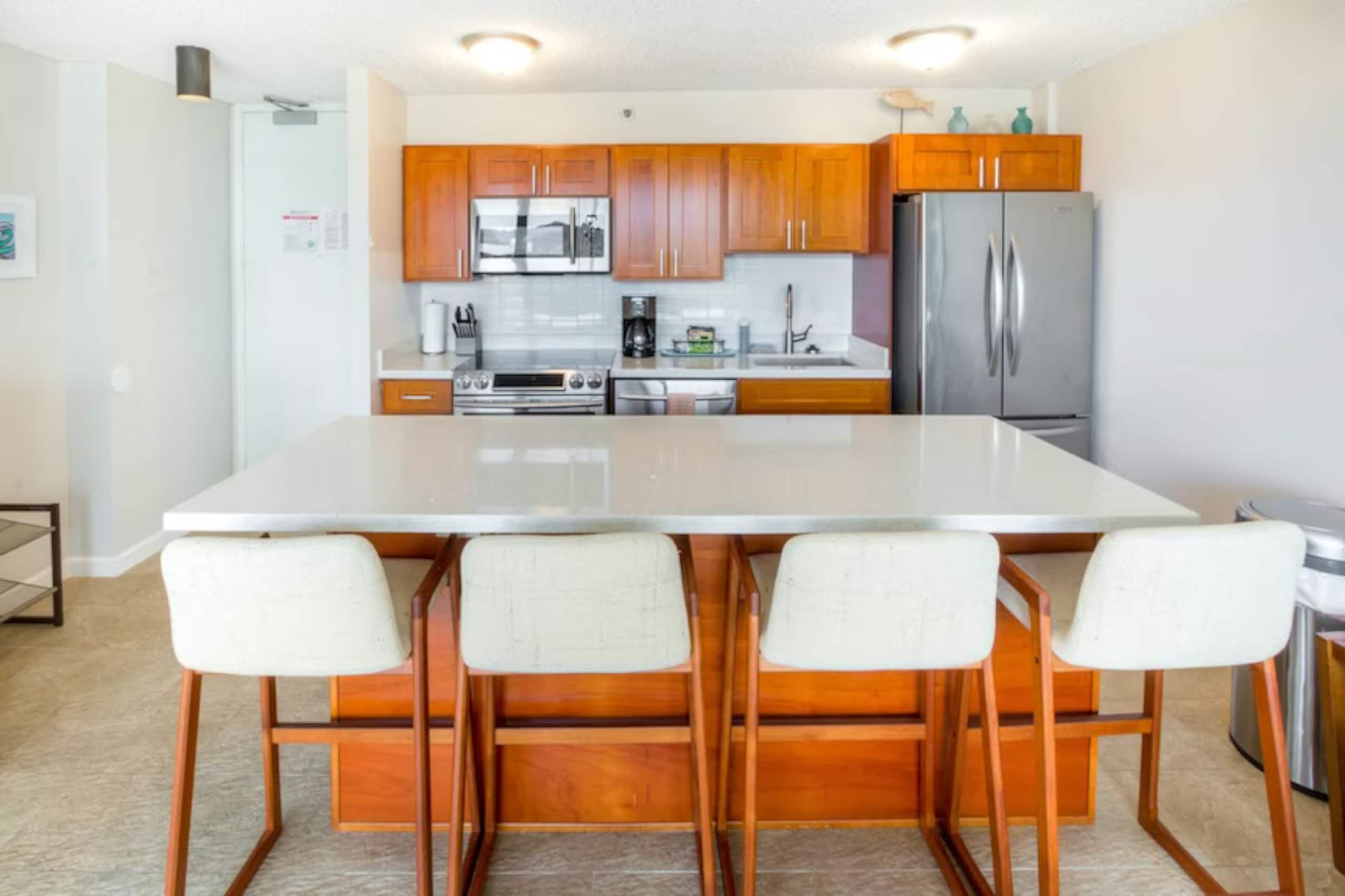 Condo in Honolulu · ★4.63 · 1 bedroom · 2 beds · 1 private bath - Image 6