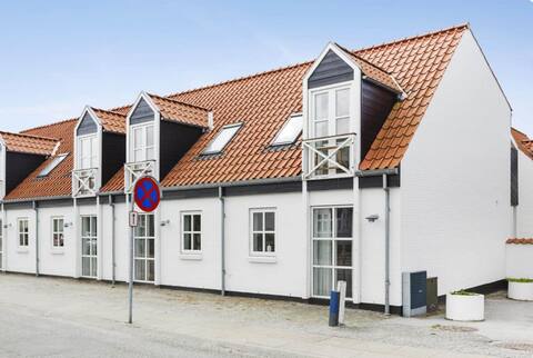 Lejlighed i Tversted centrum.