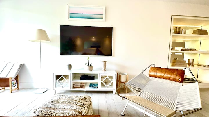 Luxury And Relax Beach Condo - Key Biscayne, FL