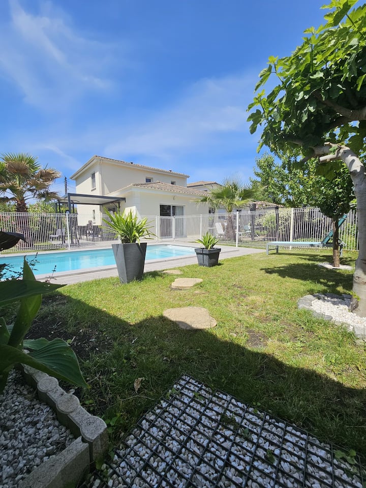 Maison Familiale Avec Piscine - Bordeaux