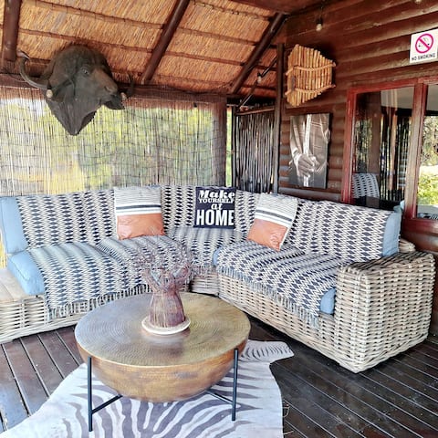 Self-Catering Lodge with Glam Cabins @Vaalkop Dam