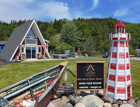 Skipper's Lighthouse -  Hottub with Oceanview